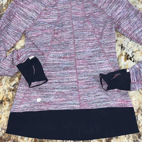 Lululemon Runderful 1/2 Zip Size 6 - Picture 7 of 11